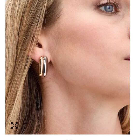 I.N.C. International Concepts
Two-Tone Square Double-Row Huggie Hoop Earrings - Picture 2 of 4